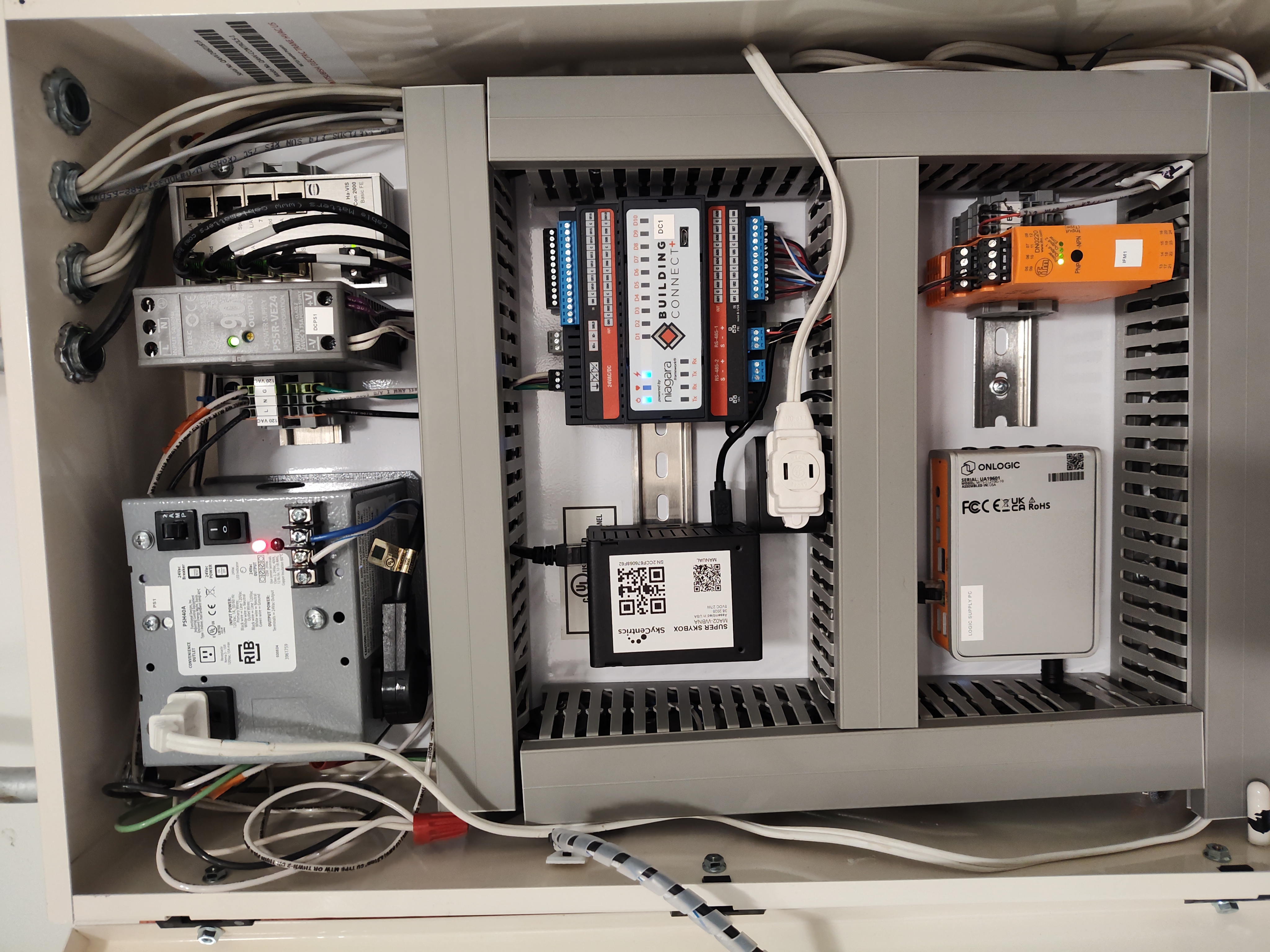 Super SkyBox mounted in a full control panel with power supplies and a logic-supply PC